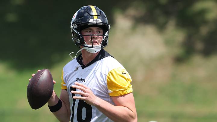 Jul 30, 2026; Latrobe, PA, USA; Pittsburgh Steelers quarterback Drew Allar (16) participates in training camp drills at Saint Vincent College. Mandatory Credit: Charles LeClaire-Imagn Images Jul 30, 2026; Latrobe, PA, USA; Pittsburgh Steelers quarterback Drew Allar (16) participates in training camp drills at Saint Vincent College. Mandatory Credit: Charles LeClaire-Imagn Images