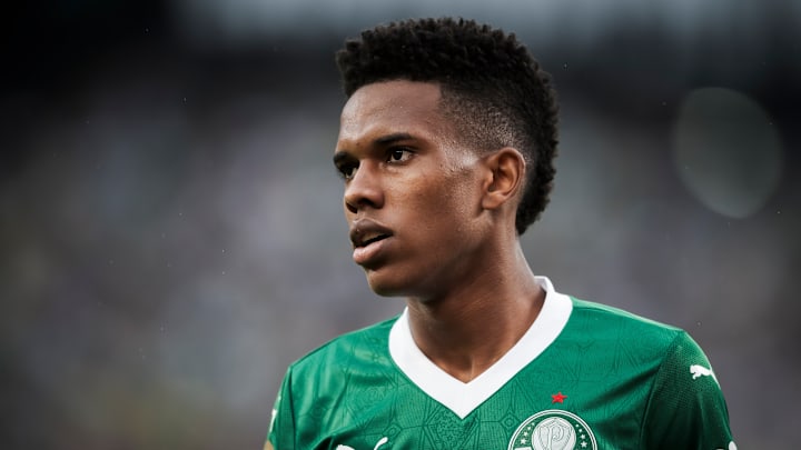 Esperança no Palmeiras, Estêvão encontra o Chelsea, seu próximo clube, nos EUA