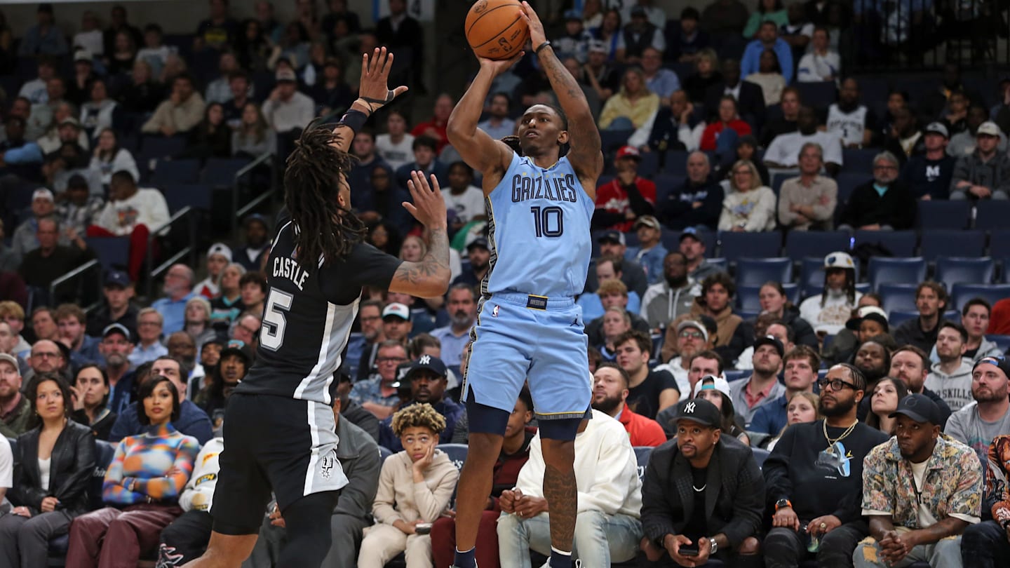 De'Aaron Fox out, How to Watch Memphis Grizzlies-San Antonio Spurs, Injury Report, Betting Lines, Lineups & More