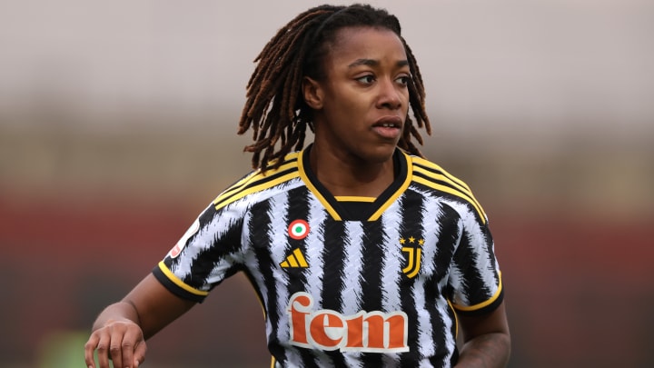 Jennifer Echegini s'est engagée avec le PSG 