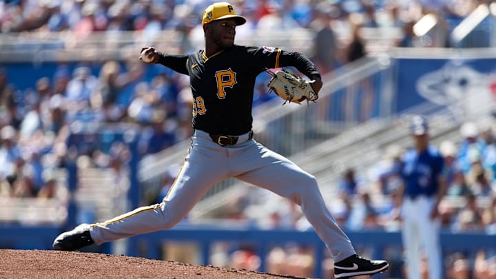 Feb 26, 2024; Dunedin, Florida, USA;  Pittsburgh Pirates starting pitcher Roansy Contreras (59)