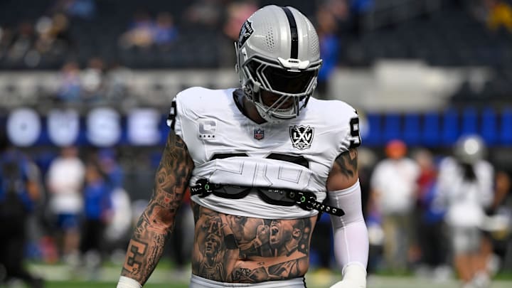 Oct 20, 2024; Inglewood, California, USA; Las Vegas Raiders defensive end Maxx Crosby (98) during pregame warmups before an NFL game against the Los Angeles Rams at SoFi Stadium. Mandatory Credit: Robert Hanashiro-Imagn Images Oct 20, 2024; Inglewood, California, USA; Las Vegas Raiders defensive end Maxx Crosby (98) during pregame warmups before an NFL game against the Los Angeles Rams at SoFi Stadium. Mandatory Credit: Robert Hanashiro-Imagn Images