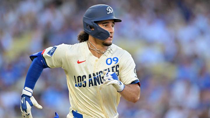 Aug 22, 2026; Los Angeles, California, USA; Los Angeles Dodgers center fielder Alek Thomas (9) reaches second on a fielding error in the eighth inning against the Pittsburgh Pirates at Dodger Stadium. Mandatory Credit: Jayne Kamin-Oncea-Imagn Images Aug 22, 2026; Los Angeles, California, USA; Los Angeles Dodgers center fielder Alek Thomas (9) reaches second on a fielding error in the eighth inning against the Pittsburgh Pirates at Dodger Stadium. Mandatory Credit: Jayne Kamin-Oncea-Imagn Images