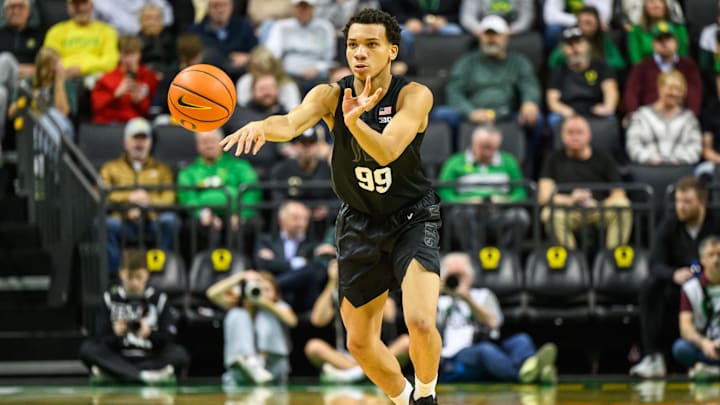 Jan 20, 2026; Eugene, Oregon, USA; Michigan State Spartans guard Divine Ugochukwu (99) passes the ball during the second half against the Oregon Ducks at Matthew Knight Arena. Mandatory Credit: Craig Strobeck-Imagn Images Jan 20, 2026; Eugene, Oregon, USA; Michigan State Spartans guard Divine Ugochukwu (99) passes the ball during the second half against the Oregon Ducks at Matthew Knight Arena. Mandatory Credit: Craig Strobeck-Imagn Images