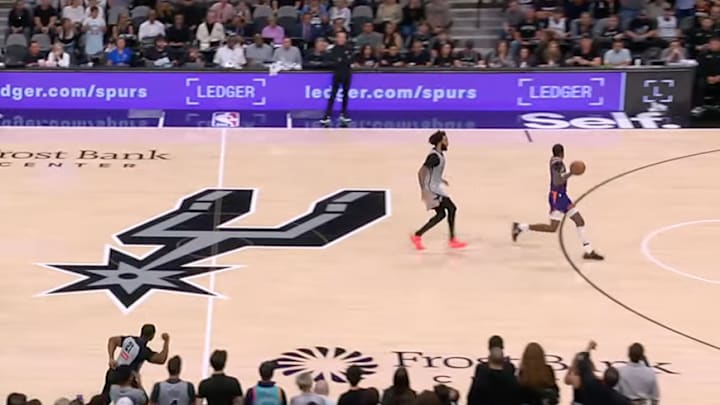 Jalen Green runs with the basketball.