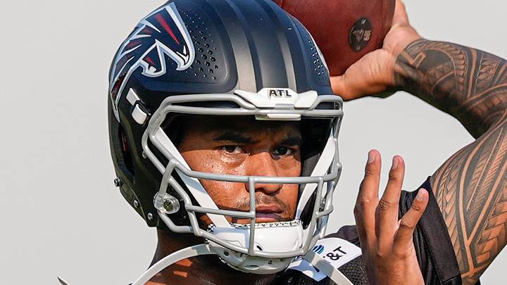 Atlanta Falcons quarterback Tua Tagovailoa Atlanta Falcons quarterback Tua Tagovailoa