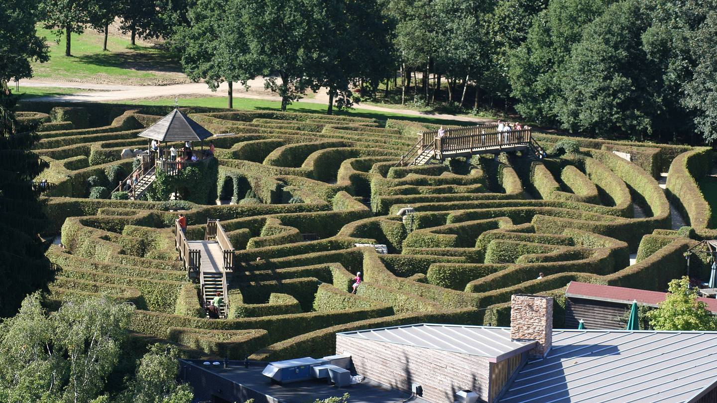 6 of the Most Unusual Borders Around the World