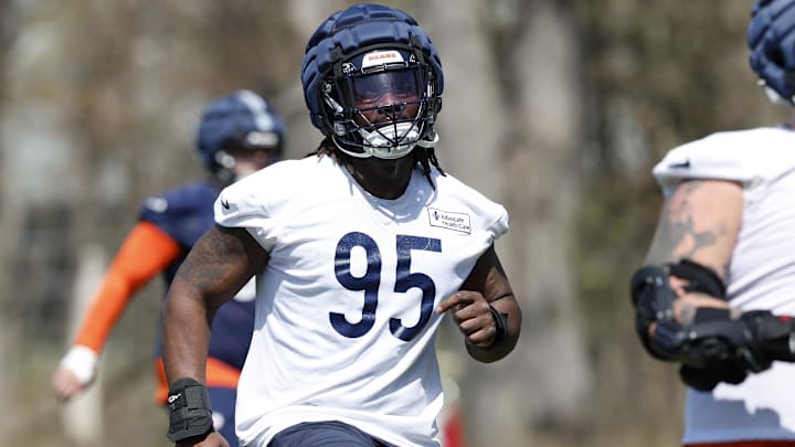 Shemar Turner goes through warmups at Bears spring practices. Turner and the other two Bears second-rounders are unsigned. Shemar Turner goes through warmups at Bears spring practices. Turner and the other two Bears second-rounders are unsigned.