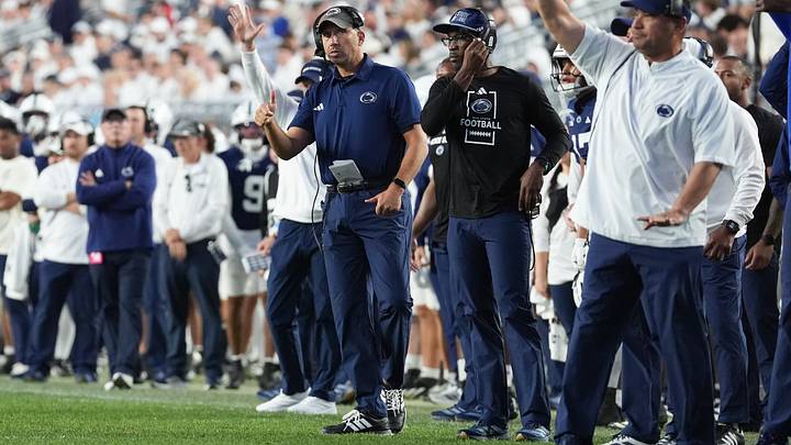 COLLEGE FOOTBALL: SEP 26 Wisconsin at Penn State COLLEGE FOOTBALL: SEP 26 Wisconsin at Penn State