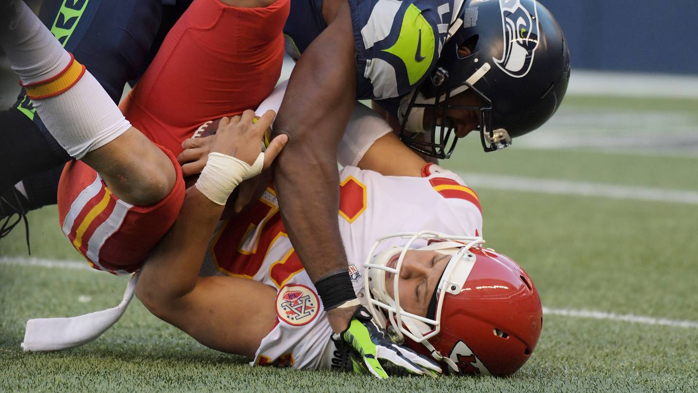 Chiefs' offensive tackles face their toughest challenge yet against the Seahawks