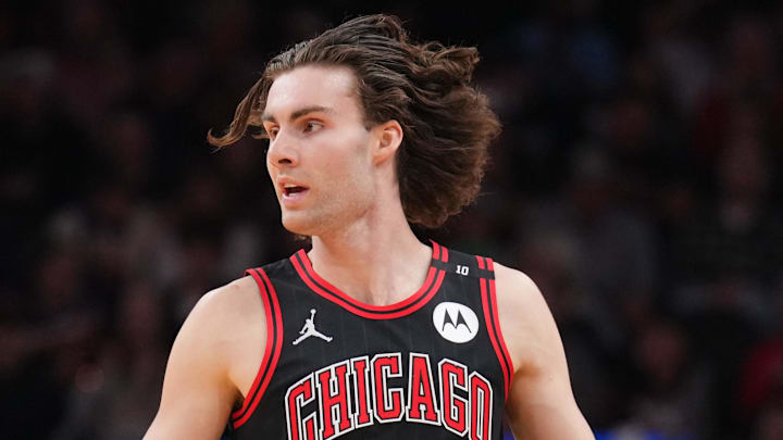 Mar 19, 2025; Phoenix, Arizona, USA; Chicago Bulls guard Josh Giddey (3) dribbles against the Phoenix Suns during the first half at PHX Aena. Mandatory Credit: Joe Camporeale-Imagn Images