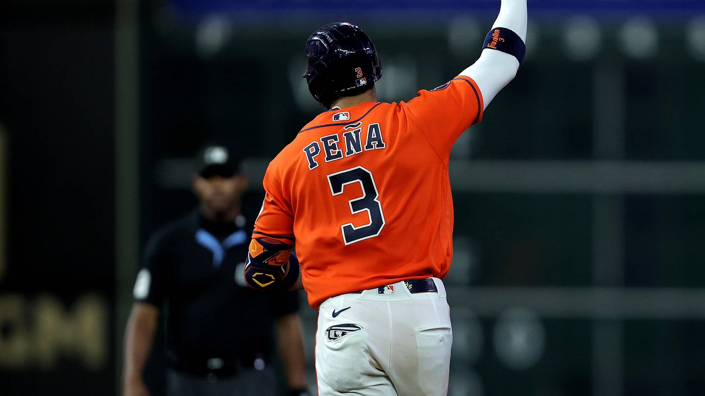 Astros Set Lineup Seeking Third Straight Series Victory on Saturday