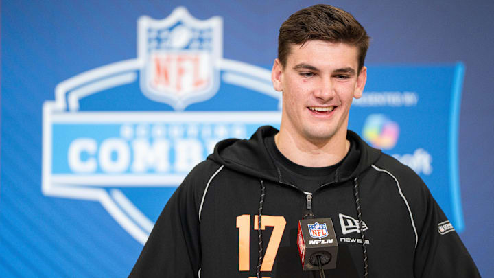  Alabama quarterback Ty Simpson (QB17)