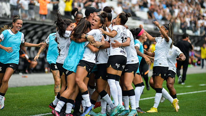 As Brabas fizeram uma bela campanha no Paulistão, chegando na final invictas As Brabas fizeram uma bela campanha no Paulistão, chegando na final invictas