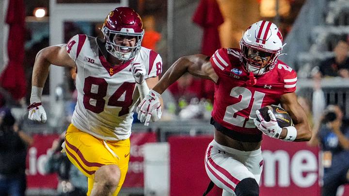 Wisconsin Badgers safety Cairo Skanes