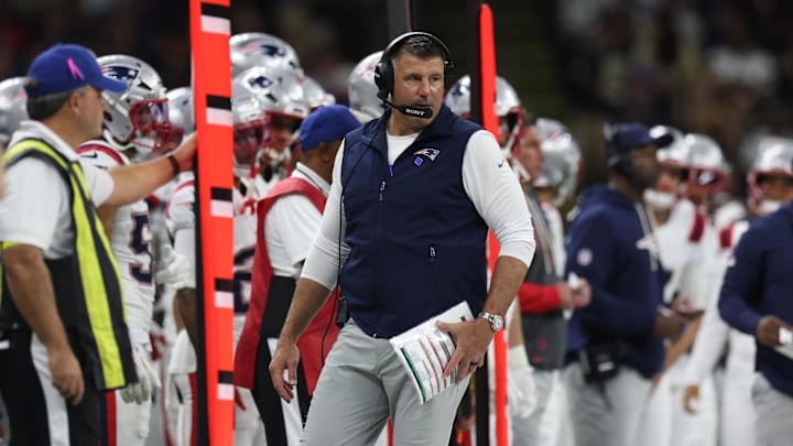 Oct 12, 2025; New Orleans, Louisiana, USA; New England Patriots head coach Mike Vrabel on the sidelines during the second half against the New Orleans Saints at Caesars Superdome. Mandatory Credit: Stephen Lew-Imagn Images Oct 12, 2025; New Orleans, Louisiana, USA; New England Patriots head coach Mike Vrabel on the sidelines during the second half against the New Orleans Saints at Caesars Superdome. Mandatory Credit: Stephen Lew-Imagn Images