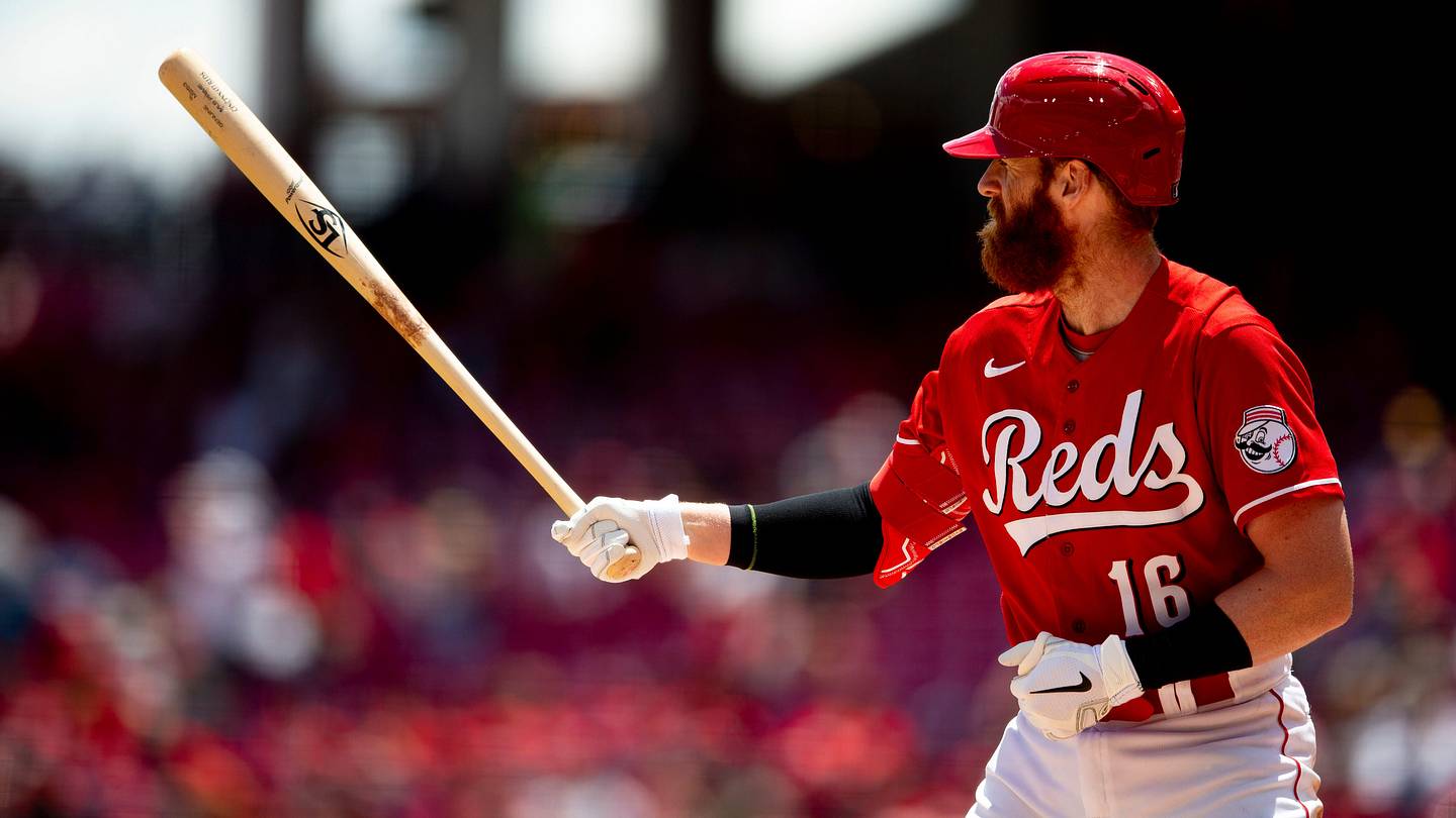 Adding Colin Moran to the Reds roster instead of Spencer Steer makes a ...
