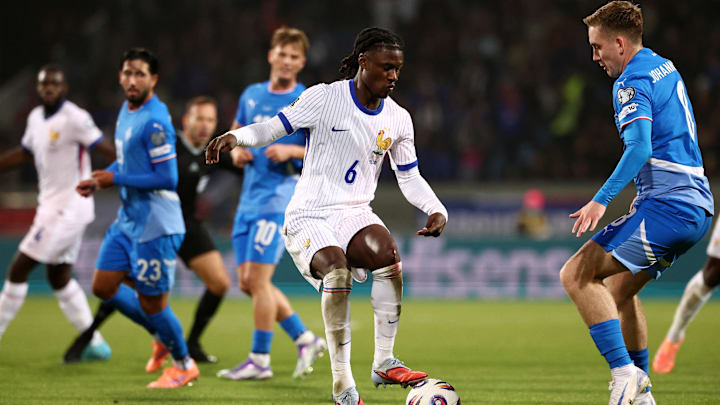 Edurado Camavinga a rendu une copie moyenne en Islande.