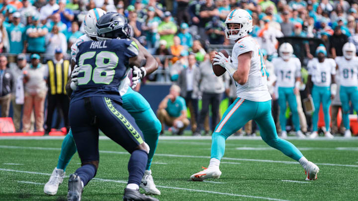 Miami Dolphins quarterback Skylar Thompson (19) prepares to throw the ball during the first quarter against Seattle Seahawks at Lumen Field. Miami Dolphins quarterback Skylar Thompson (19) prepares to throw the ball during the first quarter against Seattle Seahawks at Lumen Field.