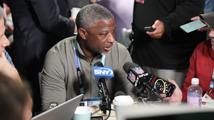 New York Jets head coach Aaron Glenn.