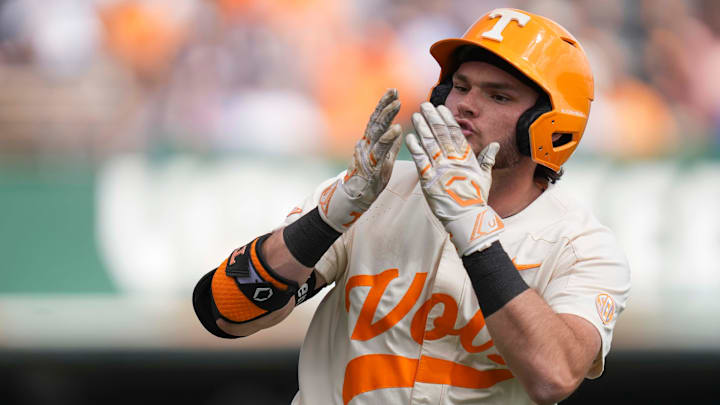 Tennessee infielder Gavin Kilen (6) blows a kiss to the dugout after hitting a two-run home run during a NCAA baseball game between the Tennessee Volunteers and Florida Gators at Lindsey Nelson Stadium in Knoxville, Tenn., on Sunday, March 16, 2025.