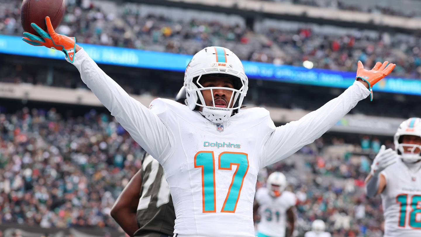 Dolphins Trade Jaylen Waddle to Broncos: What Blockbuster Deal Means for ...