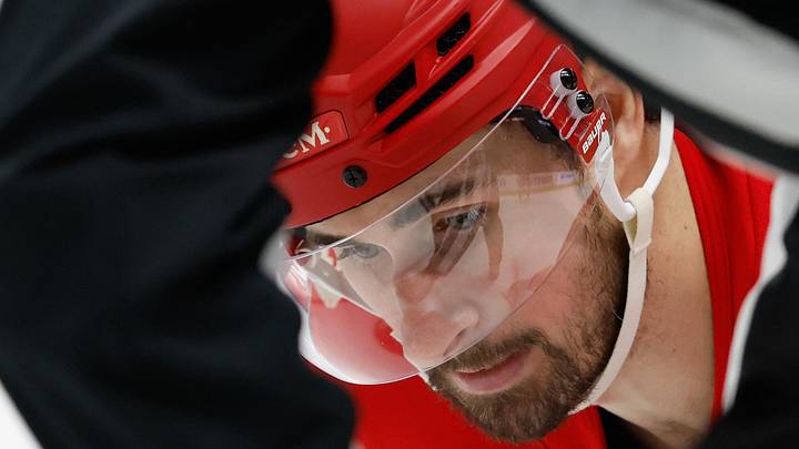 Jan 31, 2026; Detroit, Michigan, USA; Detroit Red Wings center Dylan Larkin (71) faces off in the second period against the Colorado Avalanche at Little Caesars Arena. Mandatory Credit: Rick Osentoski-Imagn Images Jan 31, 2026; Detroit, Michigan, USA; Detroit Red Wings center Dylan Larkin (71) faces off in the second period against the Colorado Avalanche at Little Caesars Arena. Mandatory Credit: Rick Osentoski-Imagn Images