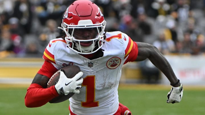 Dec 25, 2024; Pittsburgh, Pennsylvania, USA; Kansas City Chiefs wide receiver Xavier Worthy (1) gains yardage against the Pittsburgh Steelers during the second half at Acrisure Stadium. Mandatory Credit: Barry Reeger-Imagn Images Dec 25, 2024; Pittsburgh, Pennsylvania, USA; Kansas City Chiefs wide receiver Xavier Worthy (1) gains yardage against the Pittsburgh Steelers during the second half at Acrisure Stadium. Mandatory Credit: Barry Reeger-Imagn Images