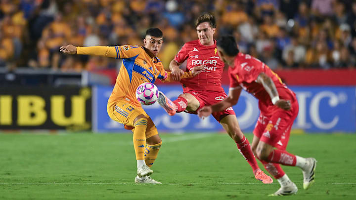 Tigres UANL v Necaxa - Torneo Apertura 2025 Liga MX