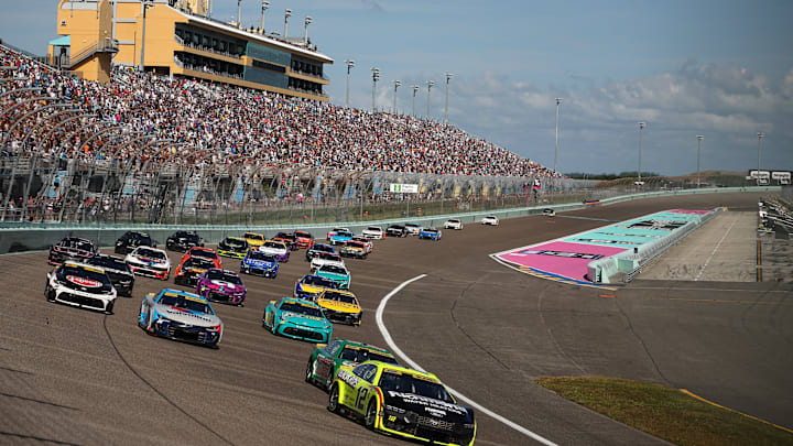 NASCAR Cup Series Straight Talk Wireless 400