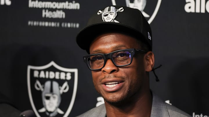 Las Vegas Raiders Introduce Geno Smith