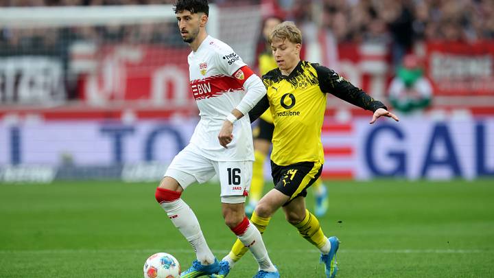 VfB Stuttgart v Borussia Dortmund - Bundesliga VfB Stuttgart v Borussia Dortmund - Bundesliga