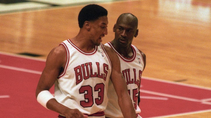 Mar 30, 1995; Chicago, IL, USA; Chicago Bulls guard Michael Jordan (45) talks with forward Scottie Pippen (33) after a timeout from the game against the Boston Celtics at Chicago Stadium. The Bulls beat the Celtics 100-82. Mandatory Credit: Matthew Emmons-Imagn Images
