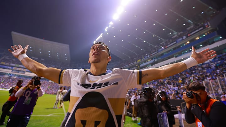 Cruz Azul v Pumas UNAM - Torneo Apertura 2025 Liga MX