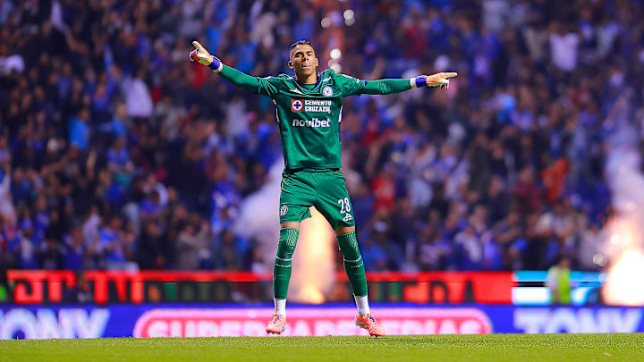 Cruz Azul v Pumas UNAM - Torneo Apertura 2025 Liga MX