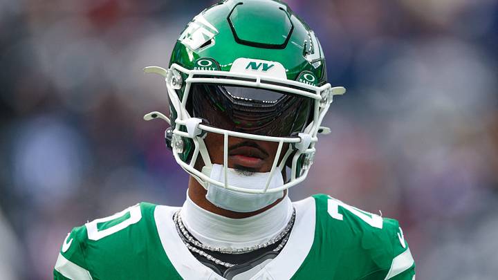 Breece Hall is one of a handful of Jets who deserve some top-100 love from the NFL. Breece Hall is one of a handful of Jets who deserve some top-100 love from the NFL.