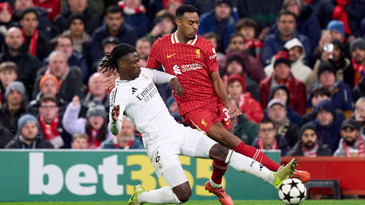Camavinga se machucou em jogo diante do Liverpool