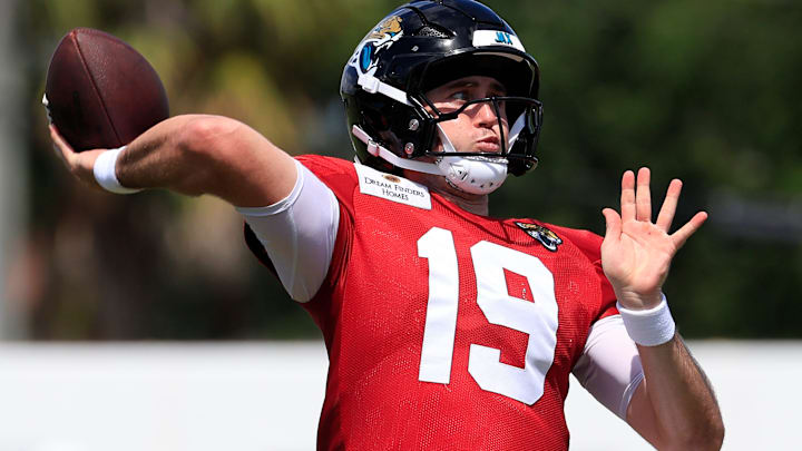 Jacksonville Jaguars quarterback Seth Henigan (19) throws the ball after an NFL training camp session at the Miller Electric Center, Thursday, Aug. 14, 2025 in Jacksonville, Fla. Jacksonville Jaguars quarterback Seth Henigan (19) throws the ball after an NFL training camp session at the Miller Electric Center, Thursday, Aug. 14, 2025 in Jacksonville, Fla.