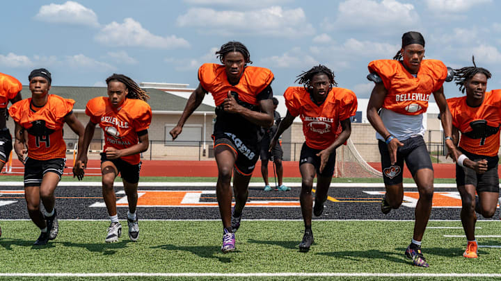 An updated look at the college football recruiting rankings amid the 2025 National Signing Day festivities. An updated look at the college football recruiting rankings amid the 2025 National Signing Day festivities.