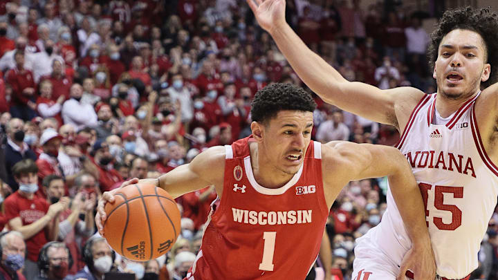 Johnny Davis and the Badgers can take over the Big Ten Conference lead with a win over Rutgers today