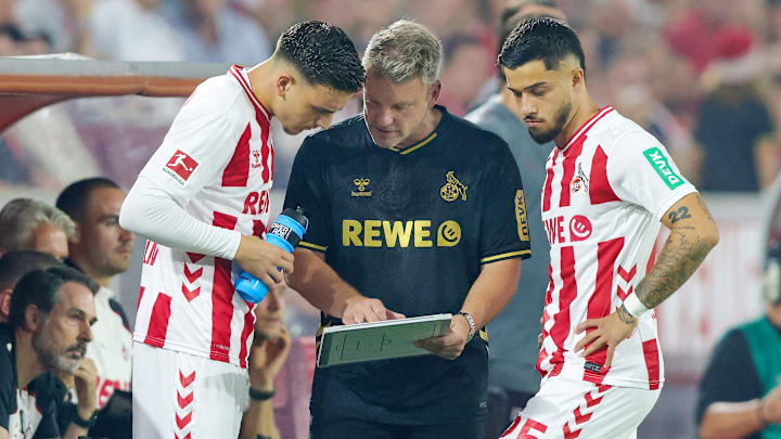 Jusuf Gazibegovic (re.) im Taktik-Austausch mit Lukas Kwasniok