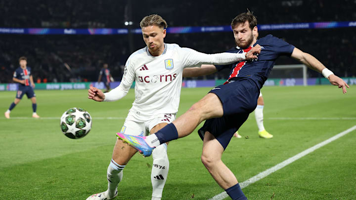 Kvaratskhelia (direita) foi um dos principais nomes do PSG no jogo de ida Kvaratskhelia (direita) foi um dos principais nomes do PSG no jogo de ida