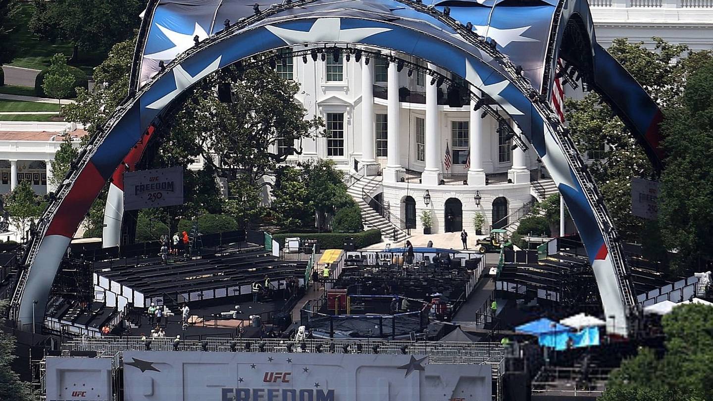 First Look At UFC Octagon Set Up On White House Lawn