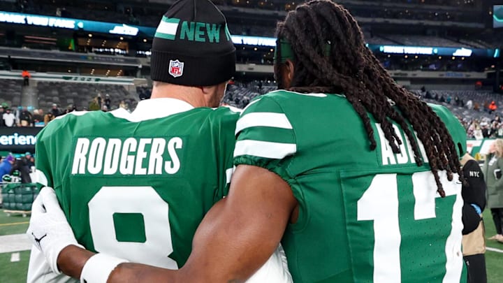 Davante Adams shared his thoughts on Aaron Rodgers potentially retiring. 