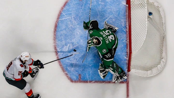 Coachella Valley forward Lleyton Roed scores the game-winning goal past Texas goalie Magnus Hellberg during the third period of their game at Acrisure Arena in Palm Desert, Calif., Thursday, Dec. 5, 2024.
