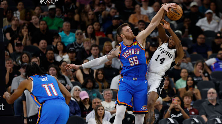 Oklahoma City Thunder v San Antonio Spurs