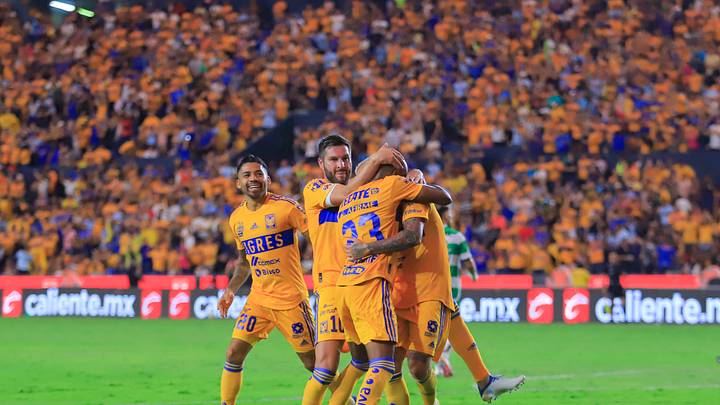 Tigres UANL v Santos Laguna - Torneo Apertura 2022 Liga MX