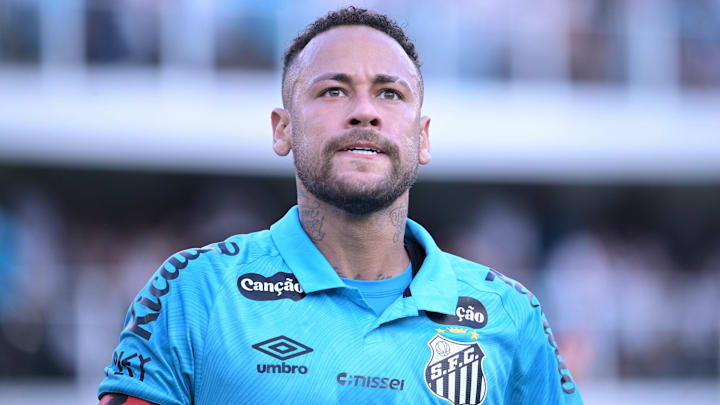 Neymar falou com invasores nesta terça-feira