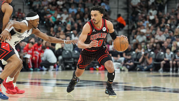 Tre Jones and the Bulls are home favorites against the Pacers.