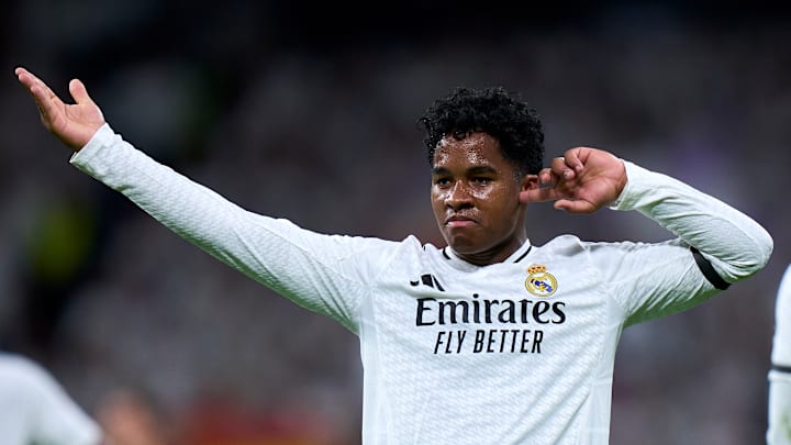 Endrick faz de cavadinha e ajuda na classificação do Real